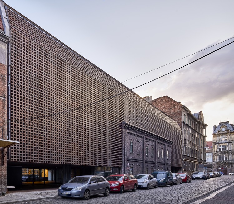 Факультет радио и телевидения Силезского университета / BAAS Arquitectura + Grupa 5 Architekci + Małeccy Biuro Projektowe
