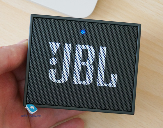 У JBL працює дуже хороша команда і я зовсім не здивований, що навіть надбюджетний Go виглядає відмінно