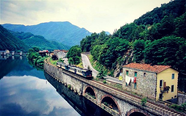 Відмінний вибір для подорожі по Італії - переїзди на поїздах, також це найкращий спосіб відвідати великі міста