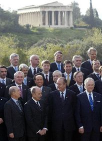 Володимир Шпідла та представники європейський країн в Афінах (Фото: ЧТК)   - Підписання договору, безсумнівно, представляє історичний момент