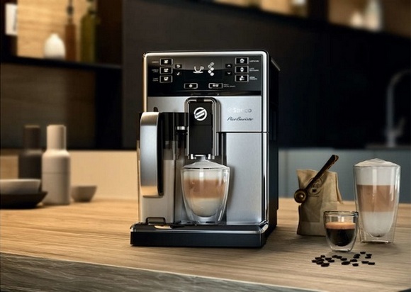 Saeco HD8928 / 09 задовольнить побажання навіть найвибагливішого цінителя кави, вона дуже зручна у використанні, елементарна в догляді, але за комфорт доводиться платити