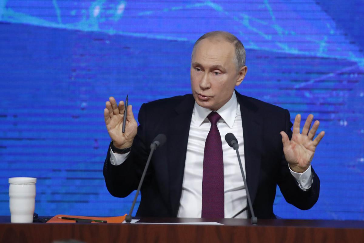 Президент РФ Володимир Путін стверджує, що хотів би, «щоб на всій території України, в тому числі, і на Донбасі, були мир і процвітання»