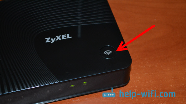 Я натиснув кнопку Wi-Fi на своєму Zyxel Keenetic Start (активно почне блимати індикатор живлення):
