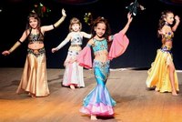 Науково доведено, що діти, які займаються танцями, розвиваються набагато швидше, ніж їх однолітки